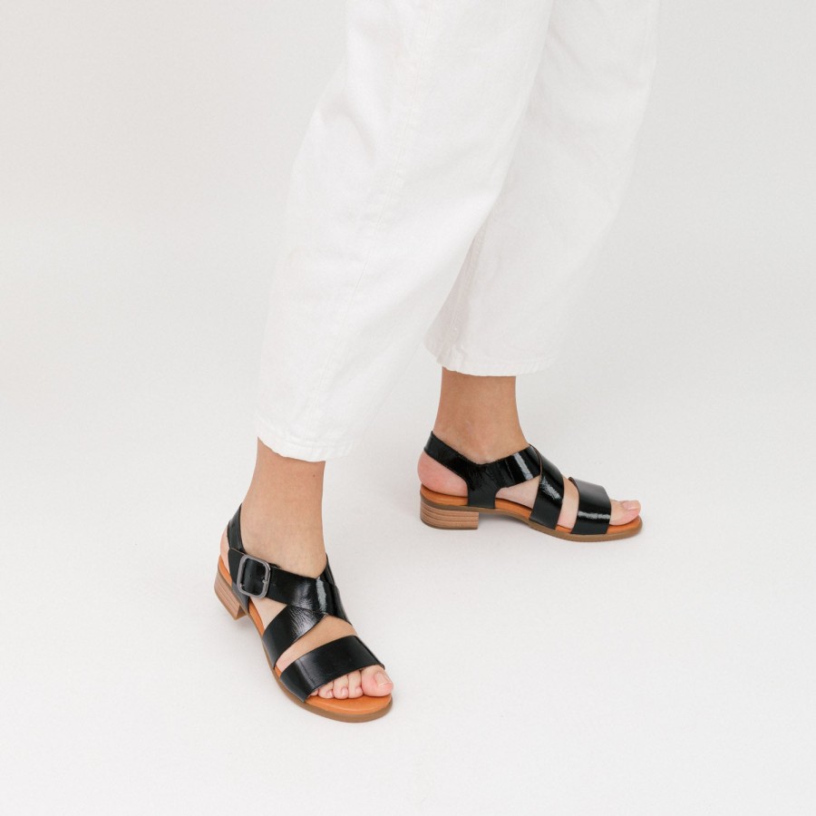 Sandals MISWEAR | Black Leather Flat Sandals With Crossover Strap