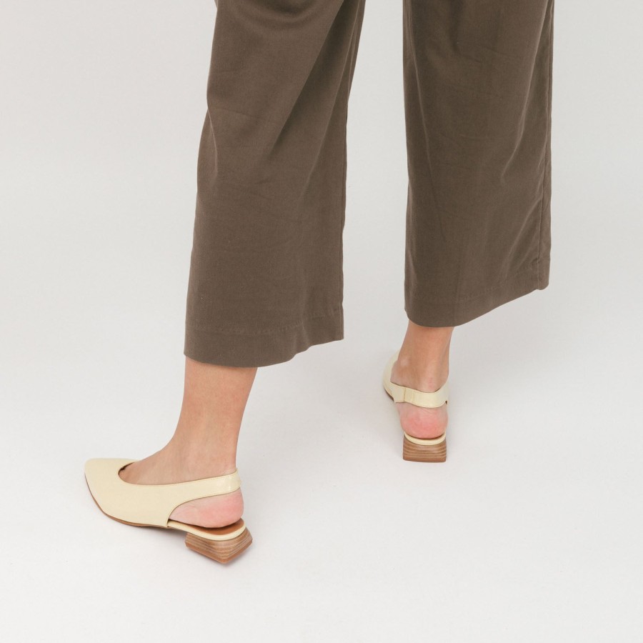 Heels DANIELA VEGA | Pearl Yellow Leather Slingback Flats