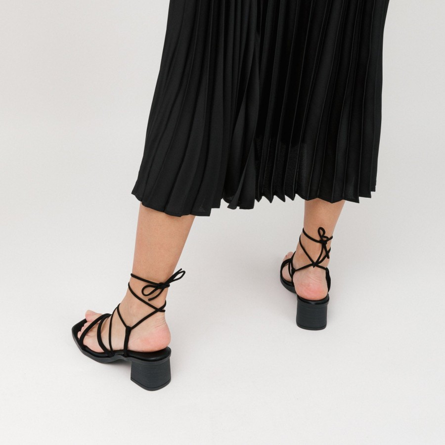 Heels MISWEAR | Black Leather Heeled Sandals With Lace-Up